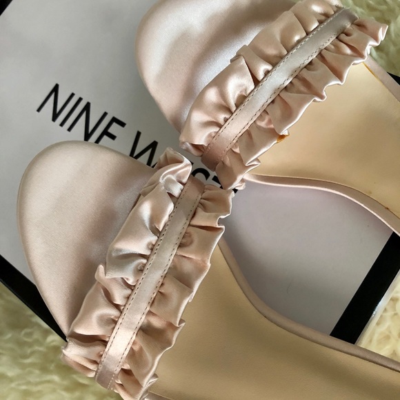Nine West Cashmereo ankle strap high heel sandals nude/natural color satin - Picture 5 of 7